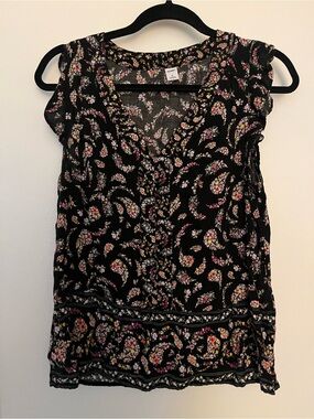 Old Navy Black Floral V-Neck Cap Sleeve Camisole